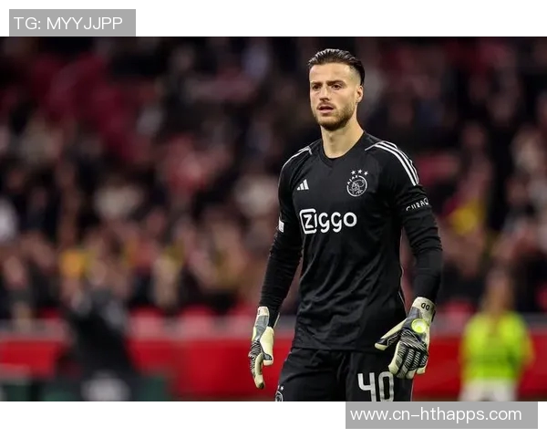 瑞天空报道曼联纽卡法兰克福争夺阿贾克斯17岁中场新星莫吉奥