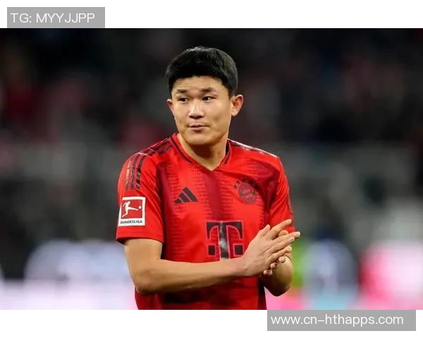 图片报：金玟哉因膝盖不适提前结束训练，但将随队出征多特